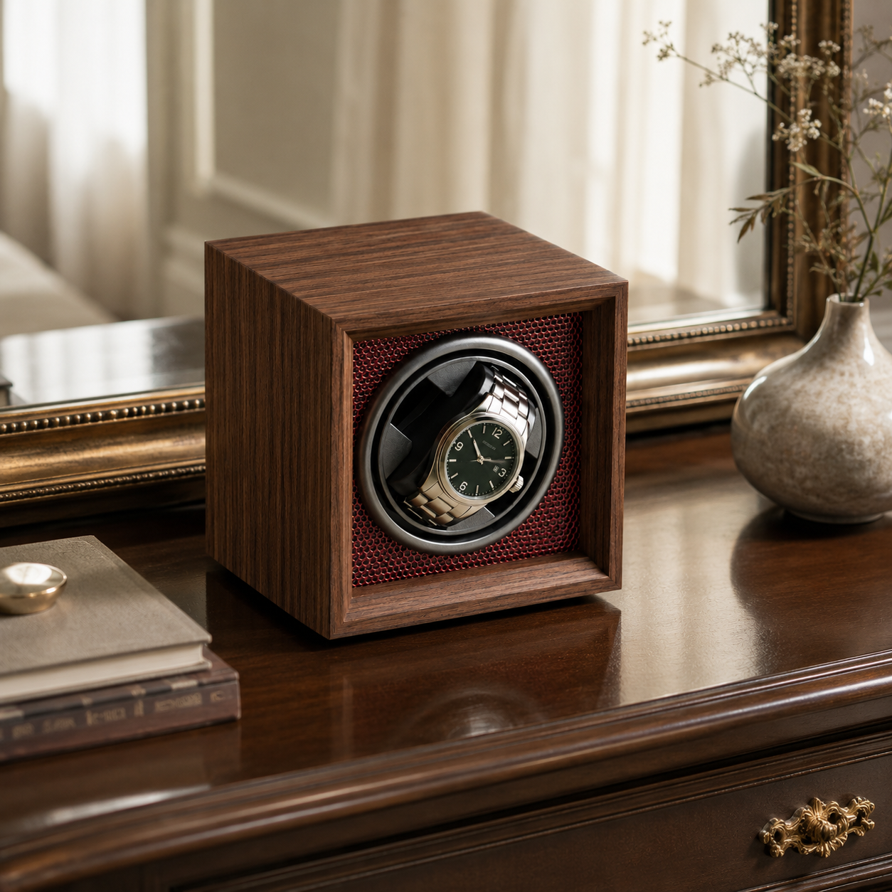 Remontoir Elite - objet qui s'expose, commode miroir et vase